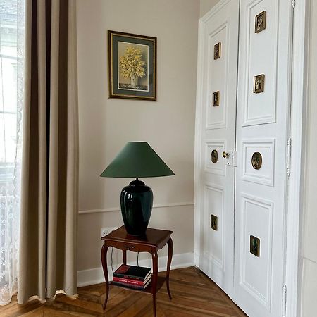 Appartement D Exception 100M2 Avec Parking - Centre Historique Chambéry Exteriér fotografie