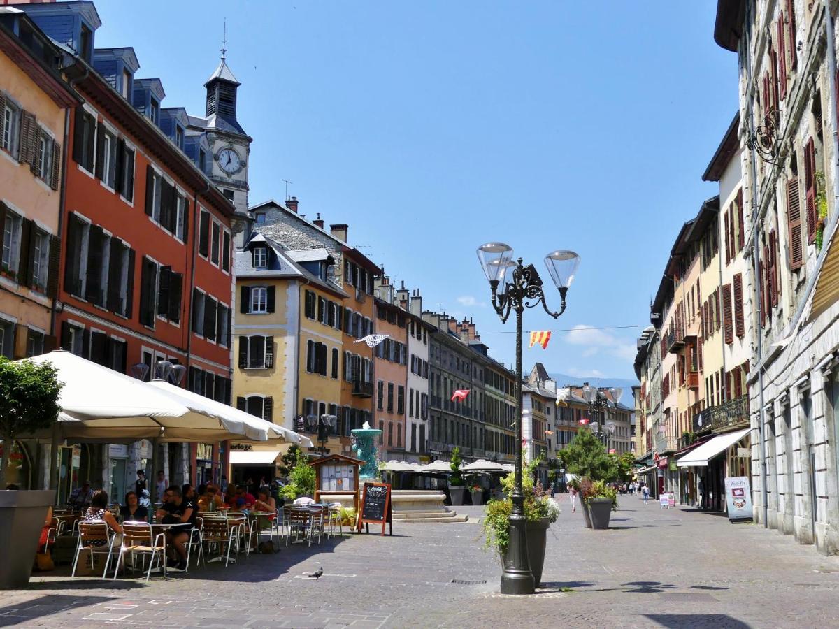 Appartement D Exception 100M2 Avec Parking - Centre Historique Chambéry Exteriér fotografie